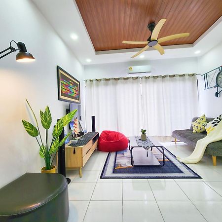 Klia Lili Residensi 5 Plus 2 Pax With Splendid Pool Nilai Luaran gambar